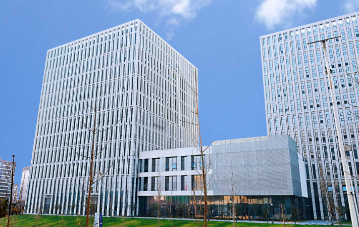 渝中区百星网络科技工作室电商美工与新媒体运营整合方案解析